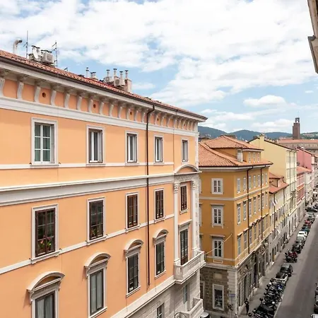 Apartament ~ Cozy ~ Center [train Station] Triest